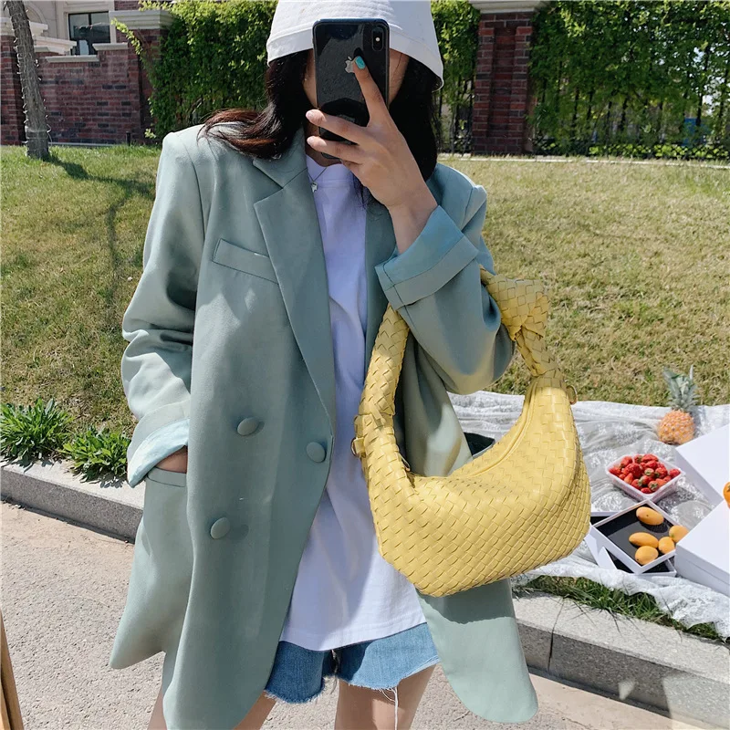 

2021 Weaving Women Armpit Shoulder Purses Spring Fashion Hobos Design Crossbody Bolsa Big Capacity Trendy Solid Color Handbags