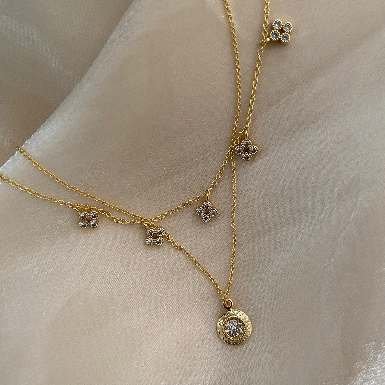 

Новое японское ожерелье в стиле ретро с цепочкой до ключиц и круглым драгоценным камнем элегантное нежное