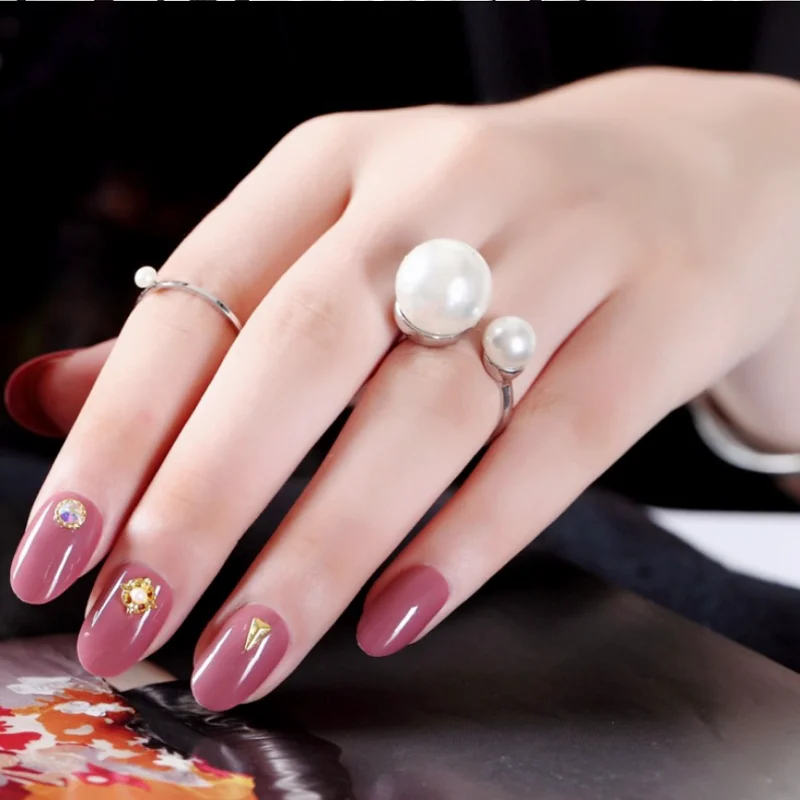 

24 Pieces Wine Red Leopard Print Medium Length Nail Band Drill Wearable Maternity Nail Art