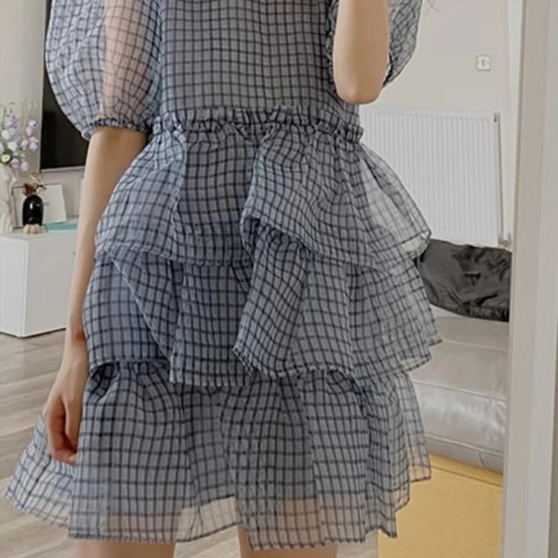 

DEAT Women Striped Lattice Ruffles Above Knee Dress New O-neck Lantern Sleeve Loose Fit Fashion Summer autumn 2021 GX1050