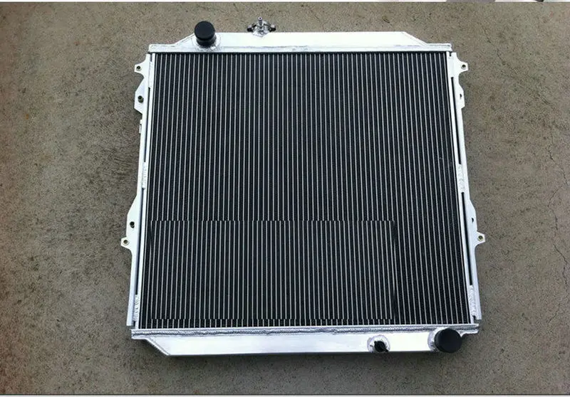 Радиатор + вентилятор для 1996-2002 Toyota 4runner Hilux Surf KZN185 и Prado KZJ90 KZJ95 3.0L 1KZ-TE TD TDiC Diesel MT 97 98 99