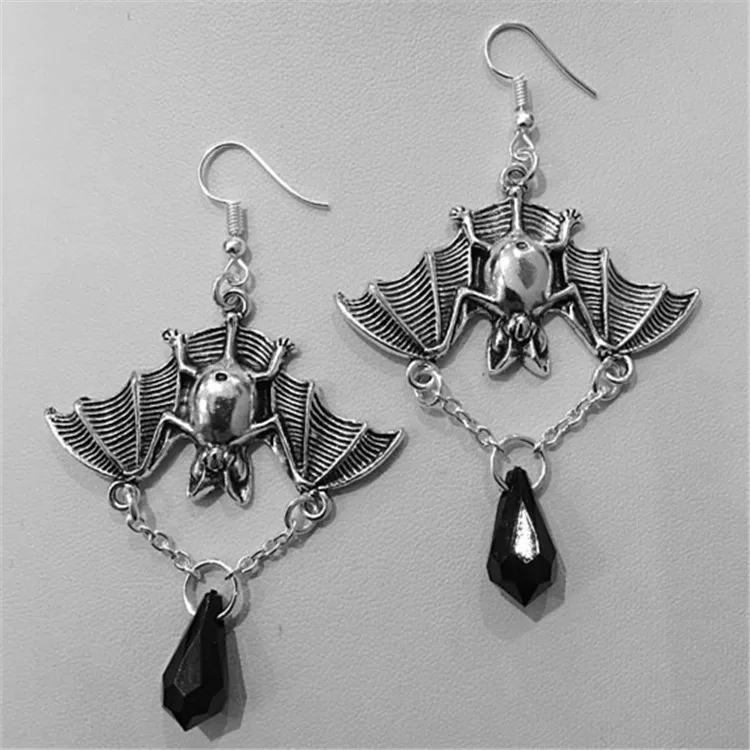 

Bat Alloy Earrings for Women Antique Silver Horror Role Playing Stud Earrings Female Personalized Jewelry Gift for Girlfriend