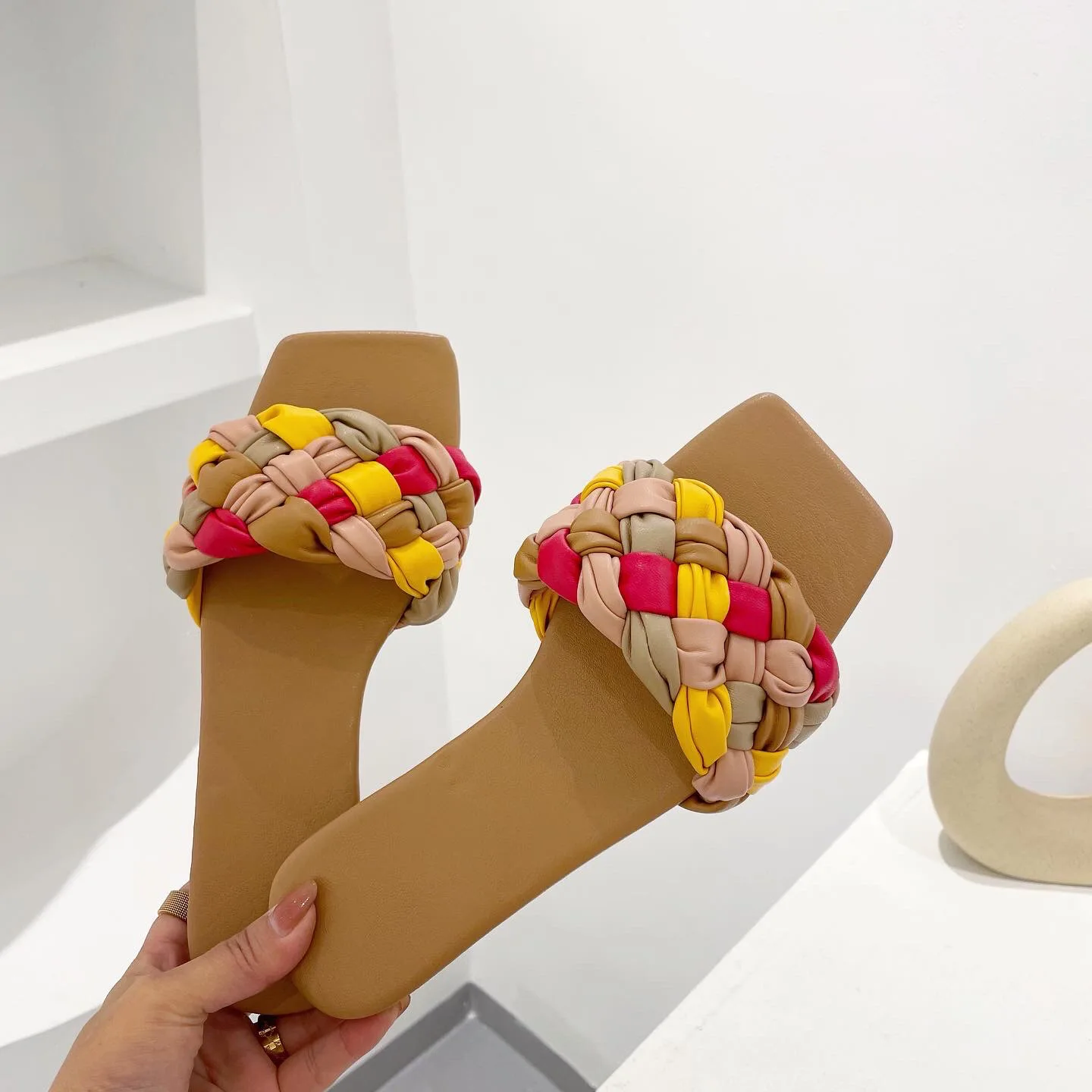 

Сланцы женские с открытым носком, пляжные шлепанцы для отдыха, плоская подошва, сланцы, разные цвета, лето 2021