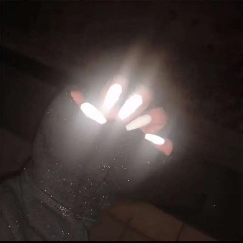 

1Jar Luminous Nail Reflected Powder Glow In the dark Sparkly Shiny Nail Glitter Powder Reflection Effect Dust For Nail Art Decor