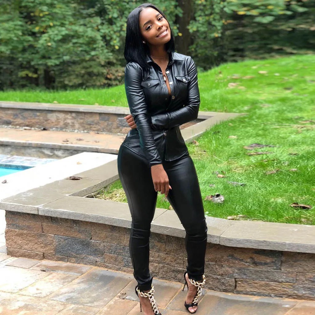 Женский кожаный комплект из двух предметов для фитнеса с отворотом и карманом