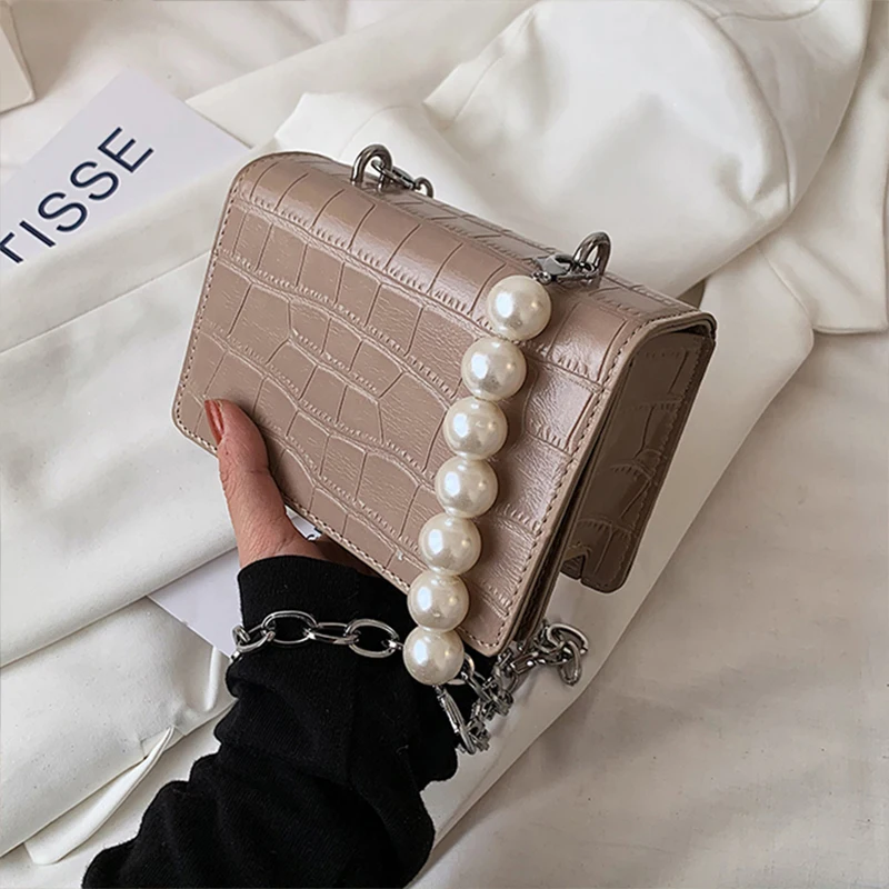 

2021 Fashion Pearl Chain Shoulder Packet Stone Grain Print Designer Wallet Mobile Phone Bag Bohemian Vacation Leisure Package