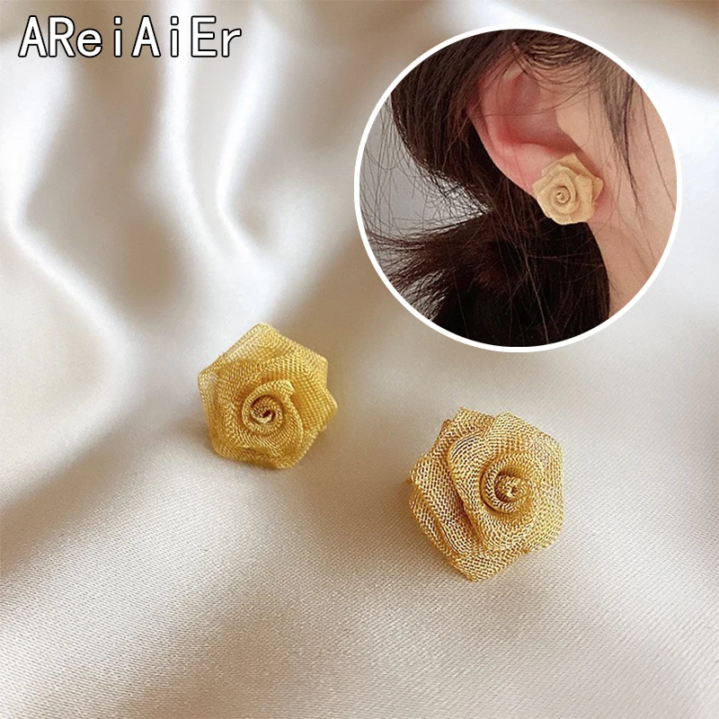 Элегантные Винтажные серьги гвоздики золотистого цвета с кружевом и