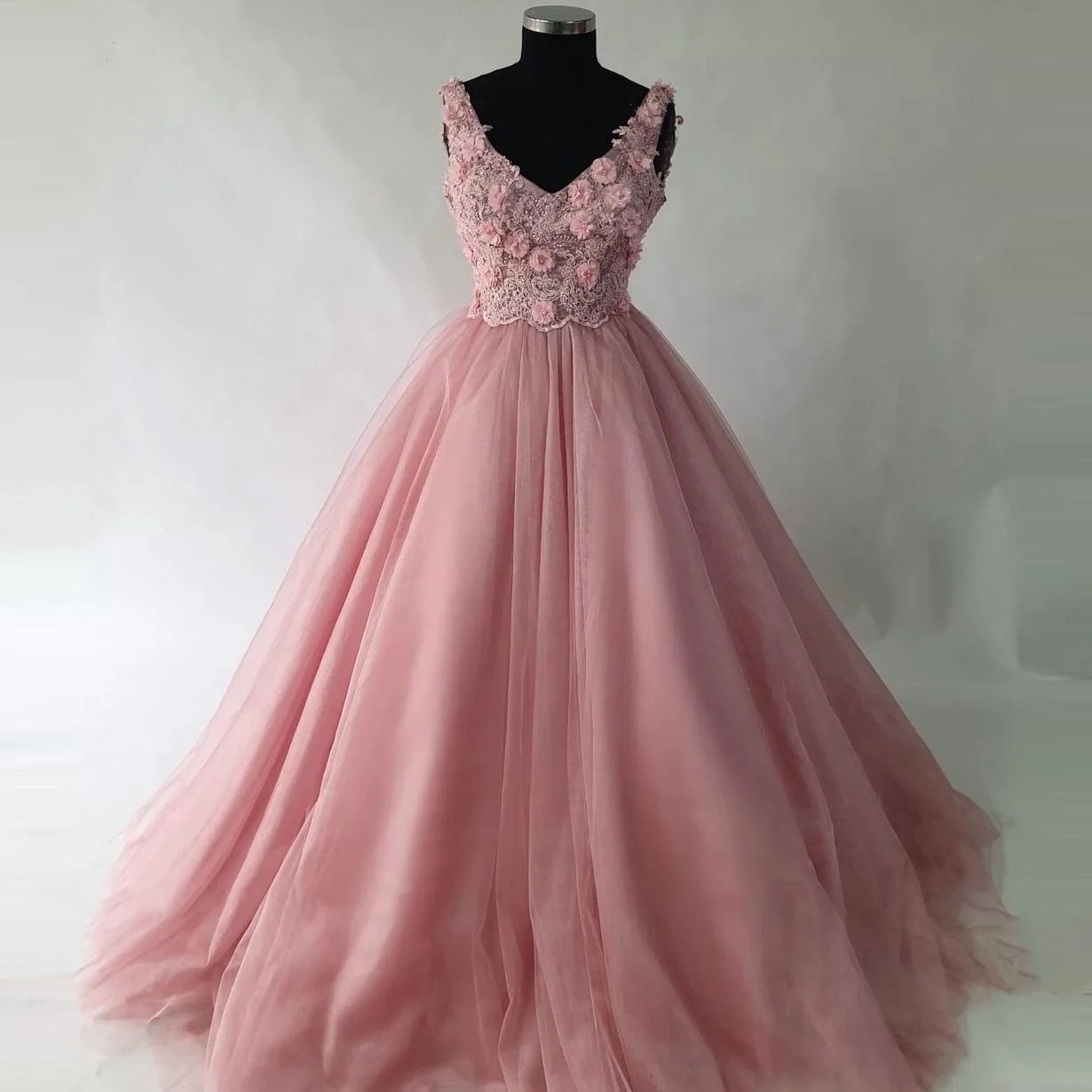 

Dirty Pink V-Neck Prom Dress Flowers Lace Dress Layered Puffy Tulle Ball Gown Dress Formal Evening Dress Long Wedding Dress