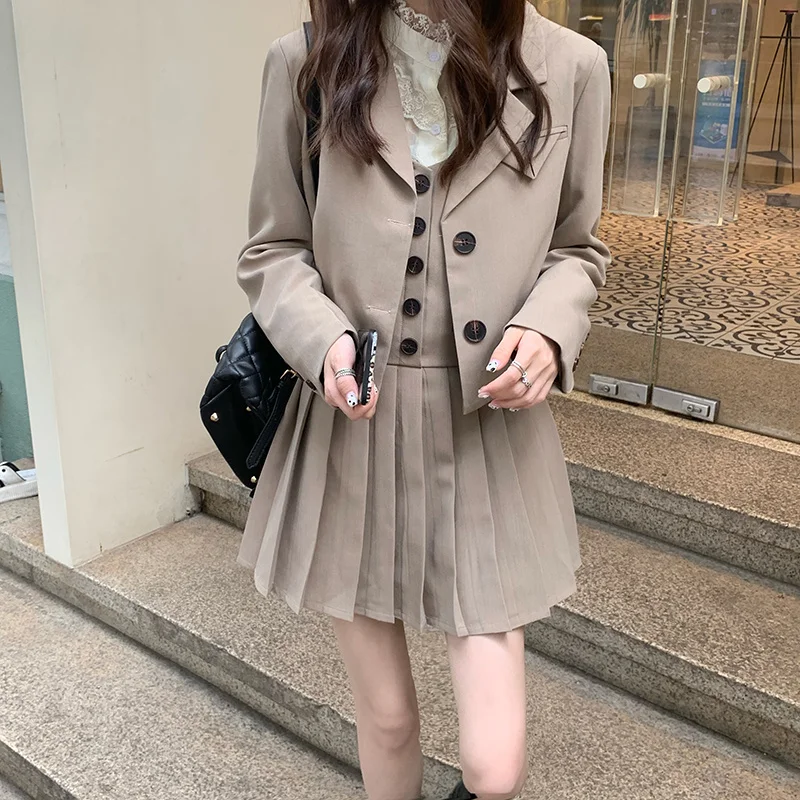 

Women's Suits Middle Ancient Lady Korean British Pleated Suspender Dress Short Suit Coat