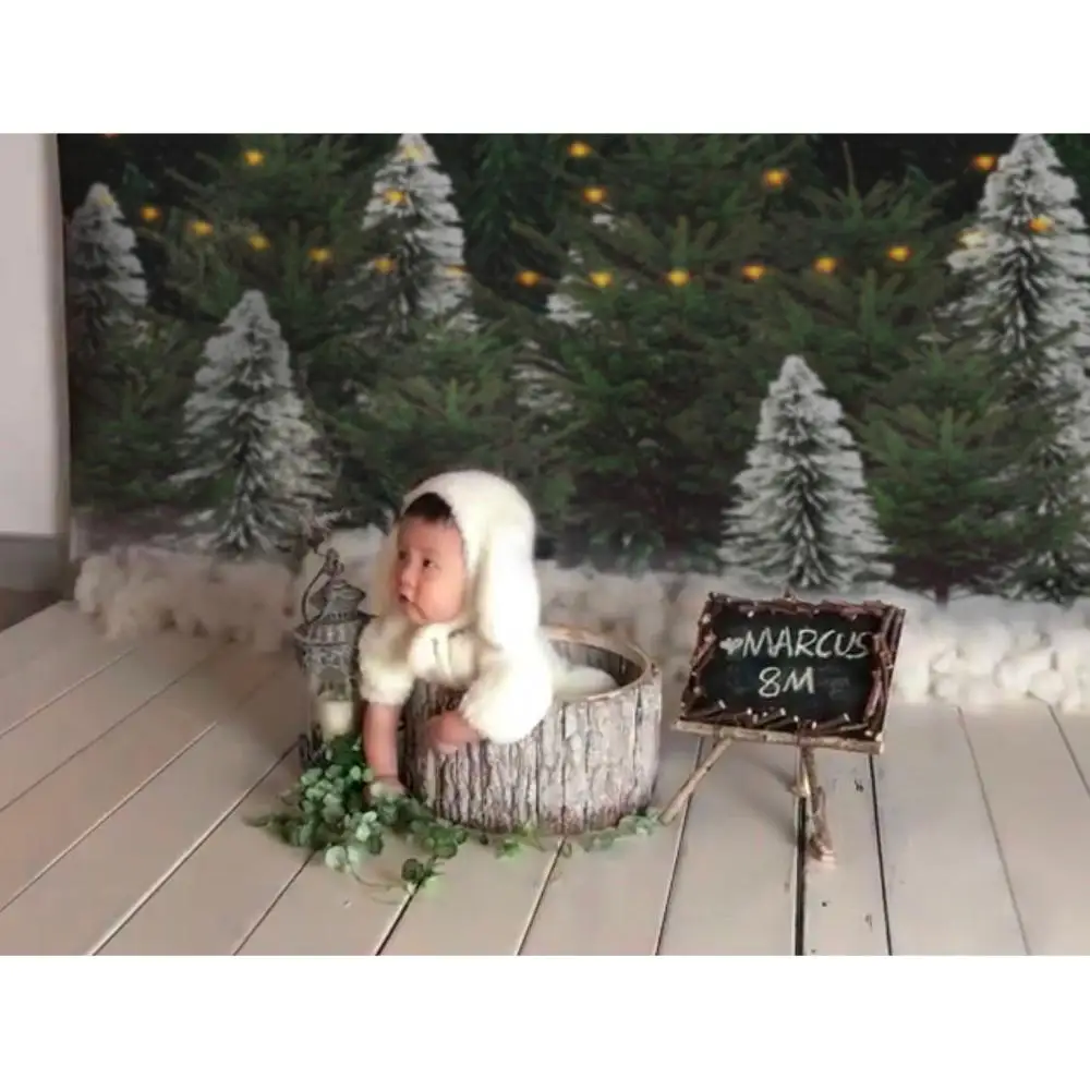 Рождественский фон для фотосъемки новорожденных с изображением соснового леса