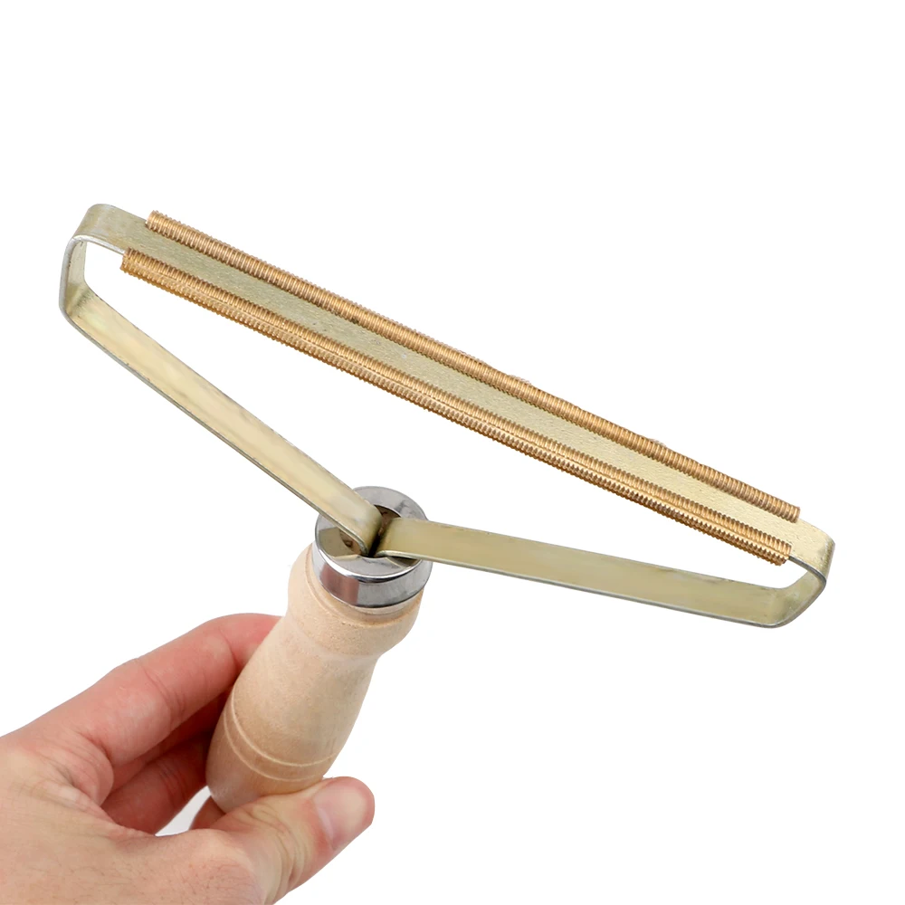 

HOOMIN Portable Lint Remover Manual Fluff Removing Roller Brush Tools Reusable Sweater Dust Roller Shaver