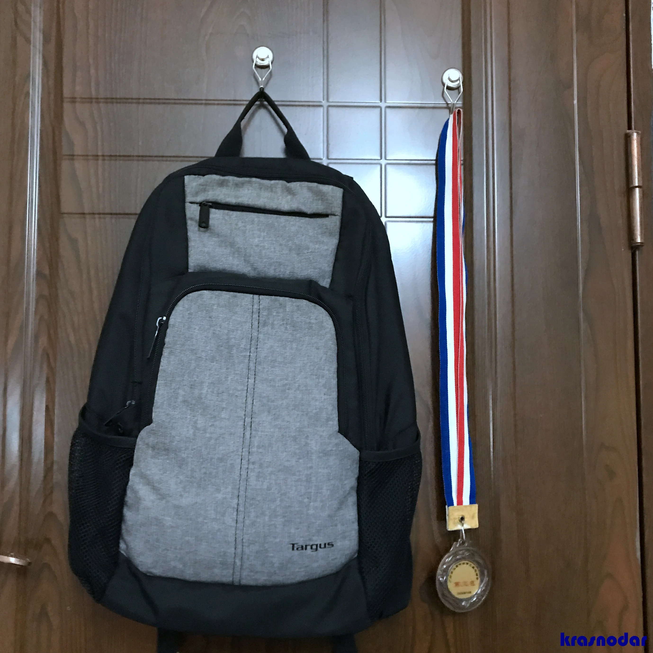 

Swivel Swing Magnetic Hooks Powerful Heavy Duty Neodymium Magnet Refrigerator Surfaces For Home DIY 1PCS