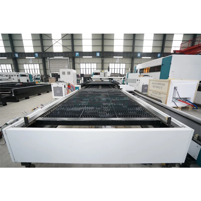 Машина для волоконной лазерной резки с программным обеспечением Cypcut и Tubepro |