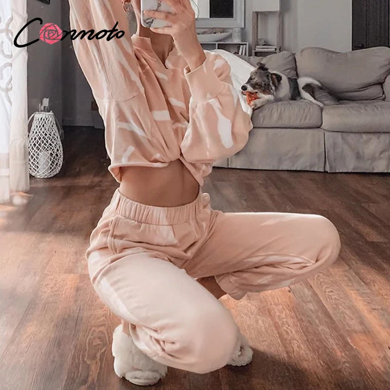 

Conmoto Causal light apricot autumn winter women suit sets Two-pieces tie dye female long pants Elegant v-neck knitted suit set