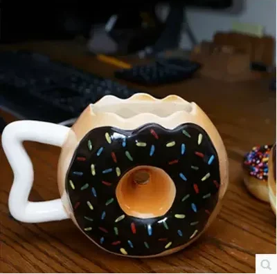 Мультяшная кофейная кружка персонализированные пончики минималистичные
