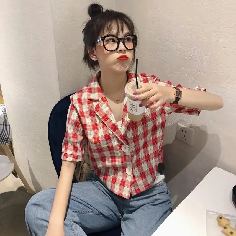 

Summer 2021 new Korean style design sense niche casual short plaid shirt women loose and thin short-sleeved shirt