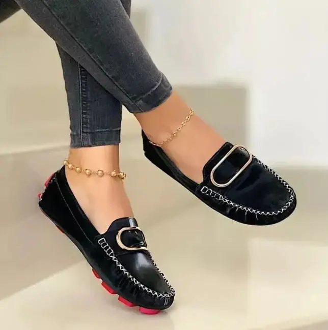 

2021 Summer New Women's Leisure Comfortable Flat Heel Soft Sole Metal Details Flat Shoes Fashion Hot Women's Leisure Shoes KP086