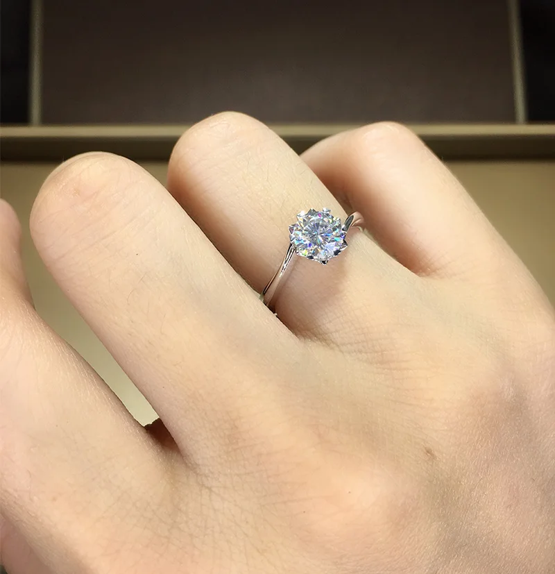 Свадебное кольцо с бриллиантом из 100% моиссанита 18K 750 белое золото D Цвет VVS MO