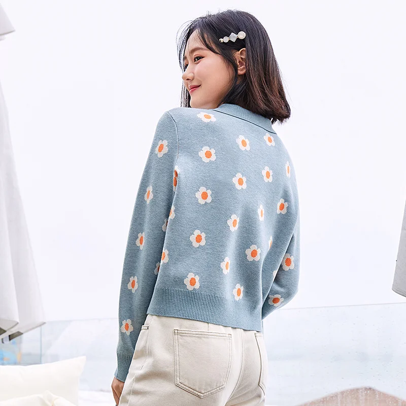 

SEMIR Sweater ladies autumn new fashion small daisy pattern long-sleeved sweater pullover inner top
