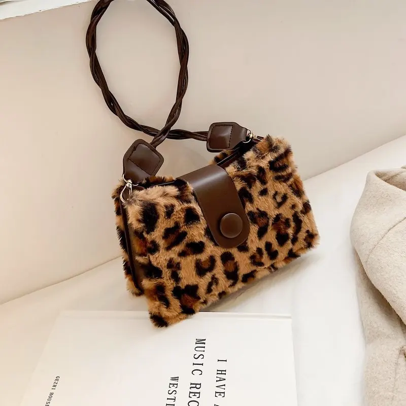 

Women New Personality Bag Korean Style Flower Shoulder Bag Popular Handbag Under Armpit Sloping Bag Mobile Phone Messenger Bag