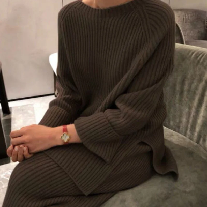 Женский Повседневный трикотажный комплект из 2 предметов свитер с разрезом на