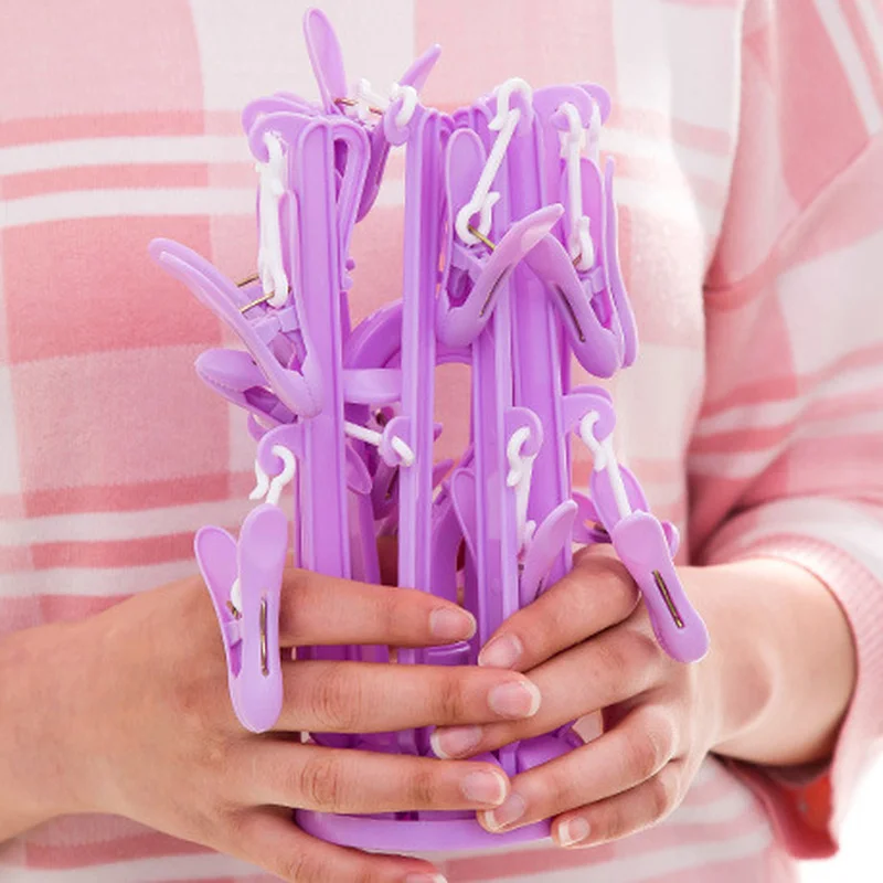 

Round Plastic Folding 16 Clips Hanging Clothes Hangers for Drying Underwear Socks Windproof