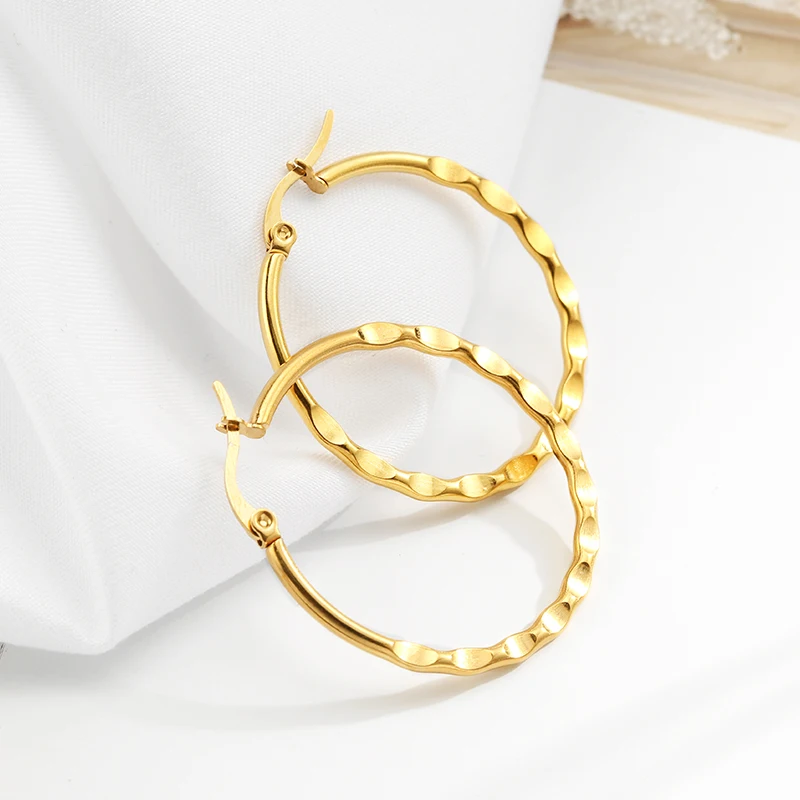 

Temperament large hoop earrings IPG18K Korean women's fashion exaggerated circle simple personality earrings