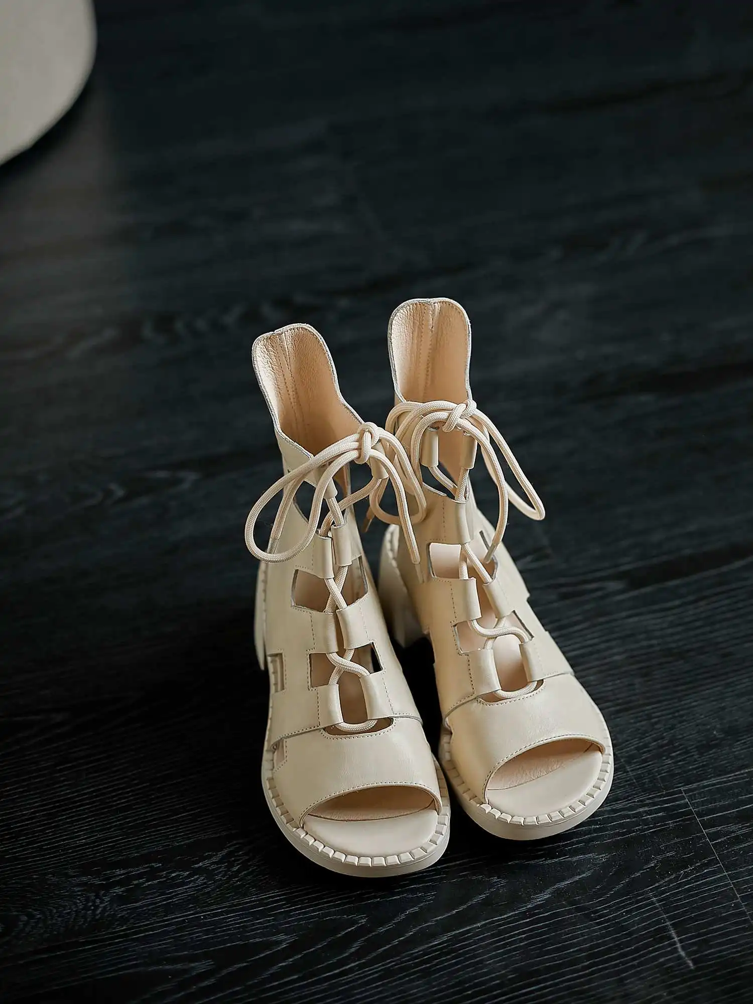 Jual Lenkisen Diskon Besar Sepatu Bot Musim Panas Pergelangan Kaki Berenda Antik Kualitas Tinggi Gladiator Warna Krem Fashion Tinggi Sekolah Inggris Kulit Sapi