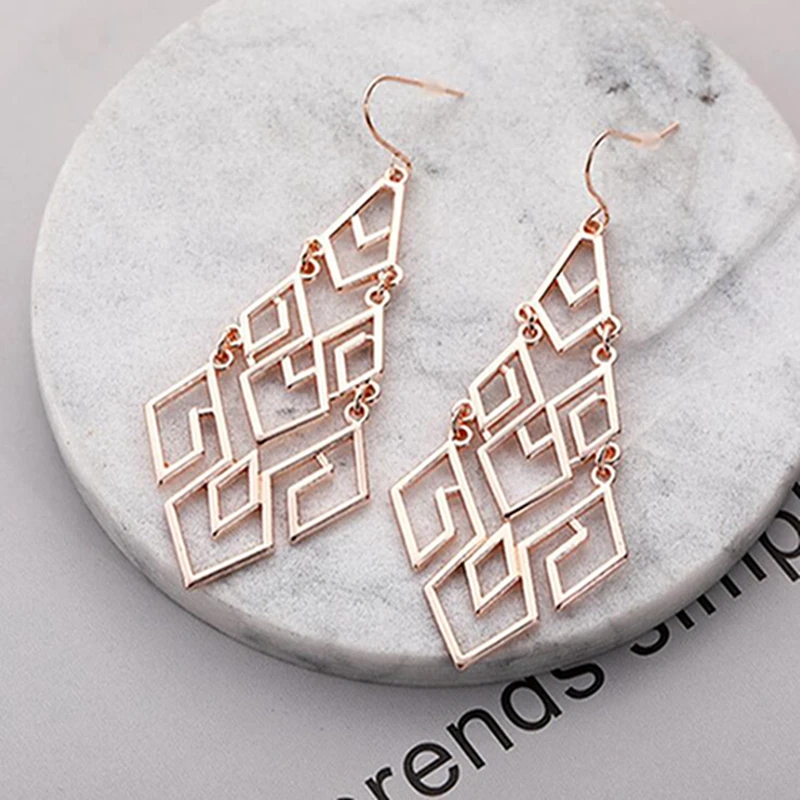 Модные полые золотые геометрические висячие серьги в форме цветка ювелирные