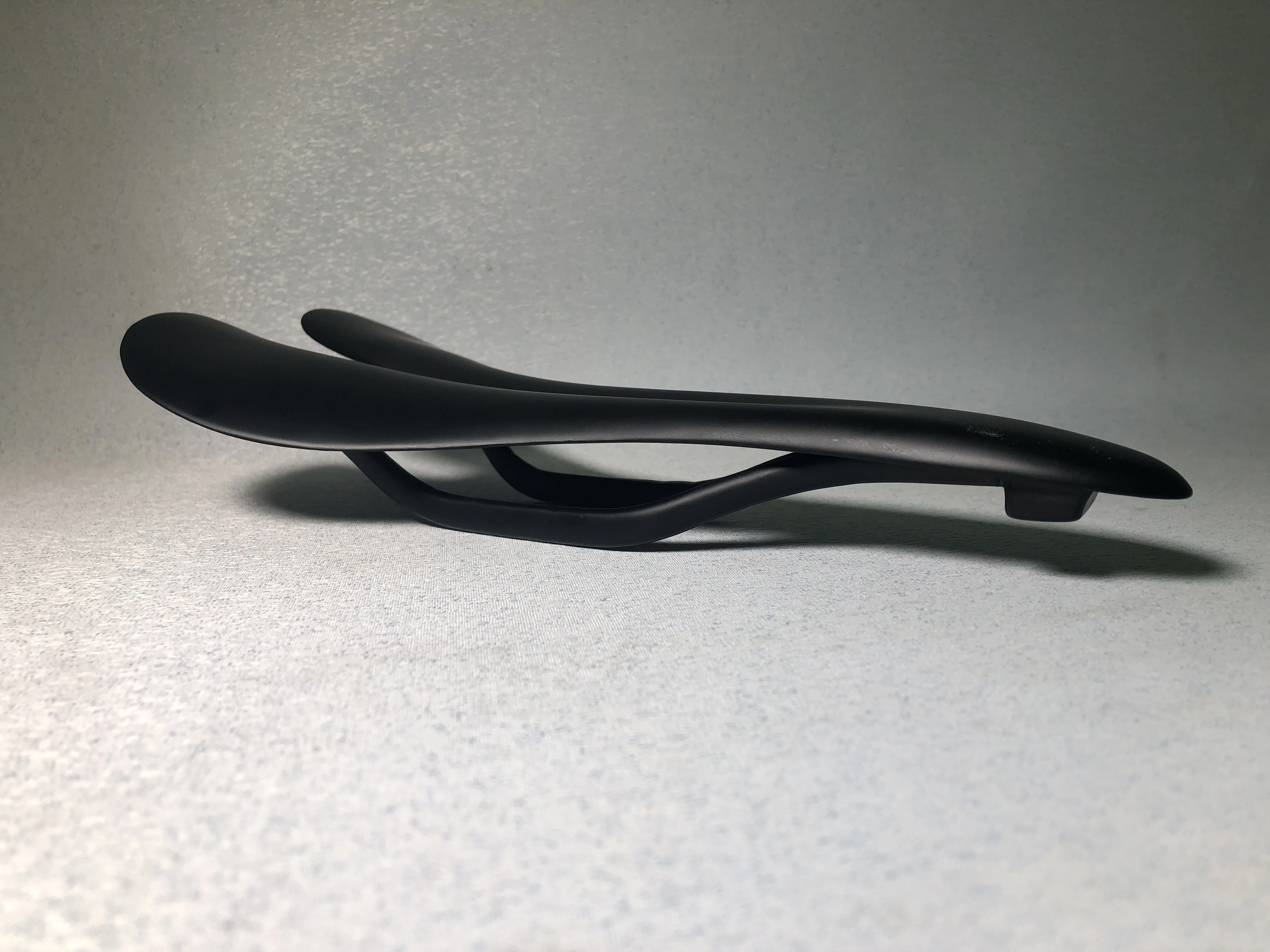 

THRUST UD Full Carbon Fiber Bicycle Saddle Road MTB Bike Carbon Saddle Seat Matte bike cushion cycling parts Ultralight 95g