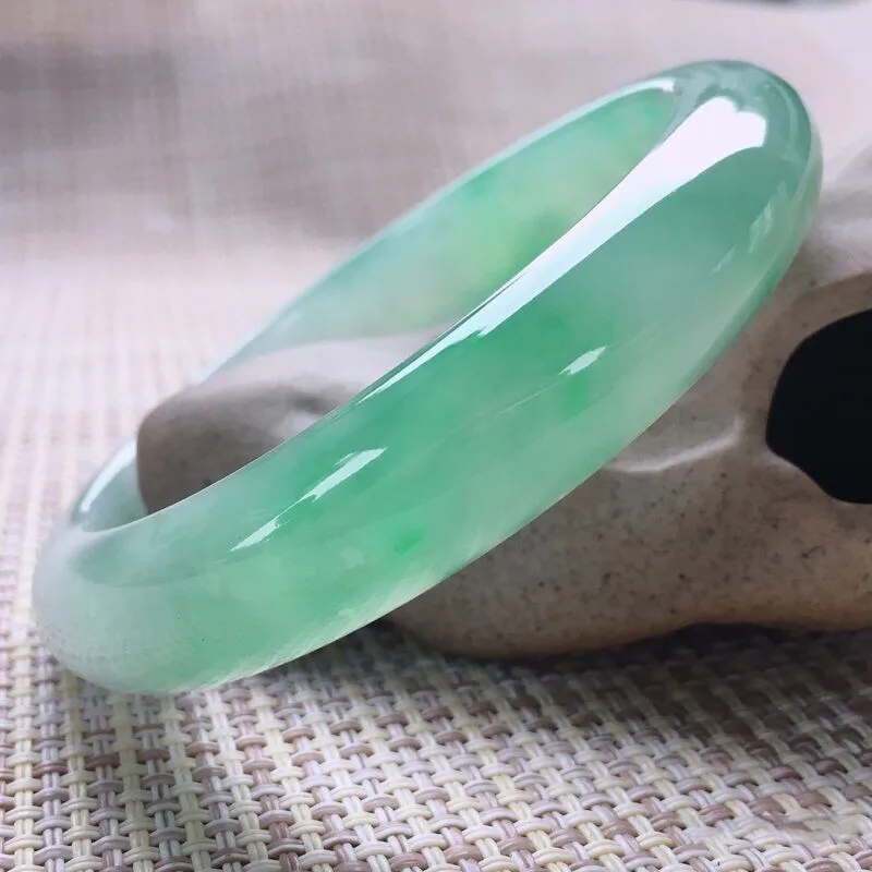 

Natural Burmese Jade Ice Light Green Bracelet Elegant Princess Jewelry Mom Girlfriend Bangles Accessories
