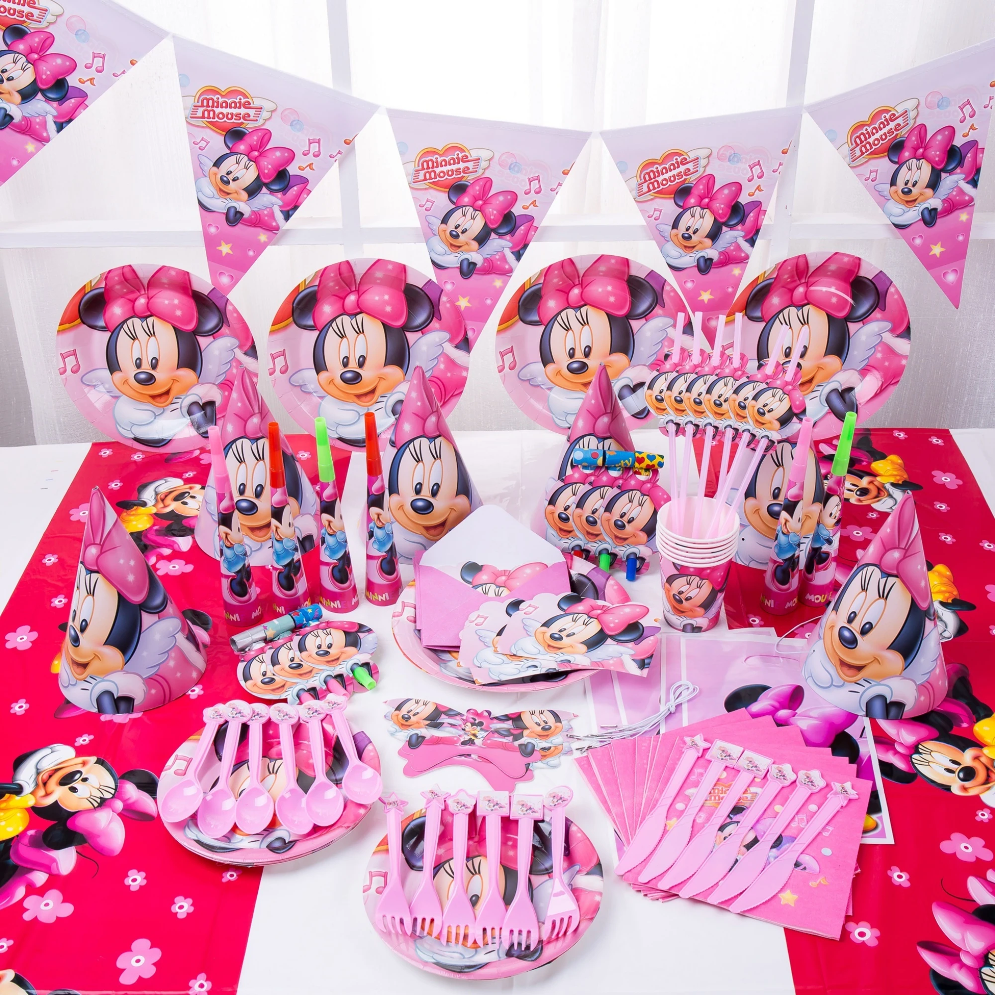 

Disney minnie mouse themed party decor with napkins, plates, cups, disposable tableware, baby shower Party Decoration Supplies