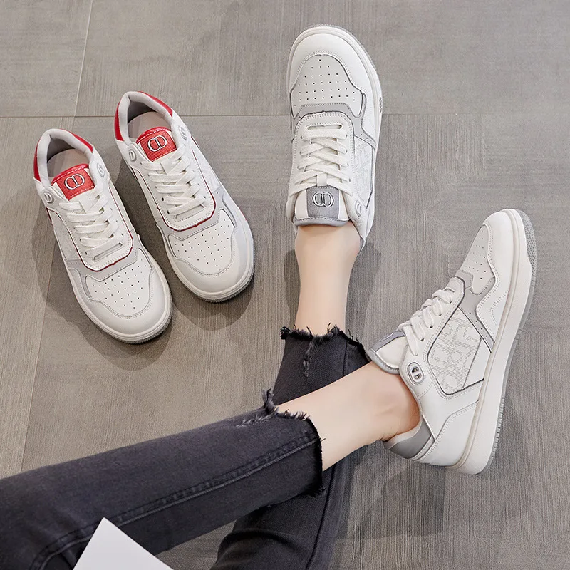 

Inner height small white shoes women's 2021 new leather women's shoes spring shadow Grey Board Shoes Co branded flat sole shoes
