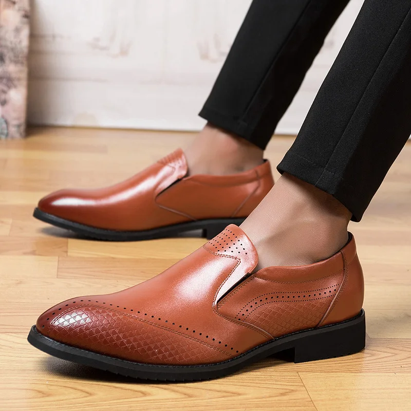 

2019 Fashion Summer Men Leather Casual Shoes Solid Men Hollowed Out Shoes Breathable Wear-resistant Male Shoes Slip-on