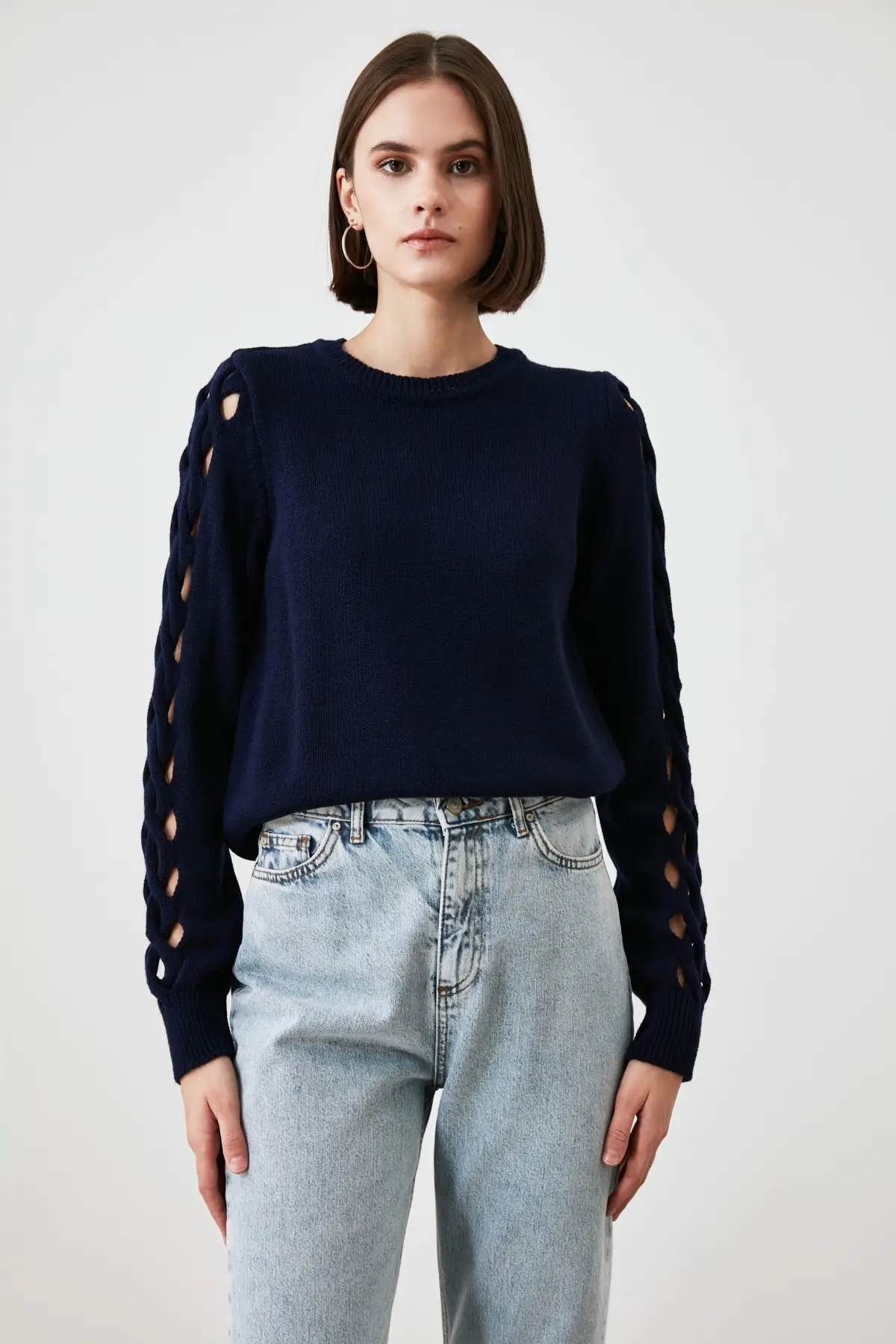 

Trendyol Sleeve Detail Knitwear Sweater TWOAW21KZ2778
