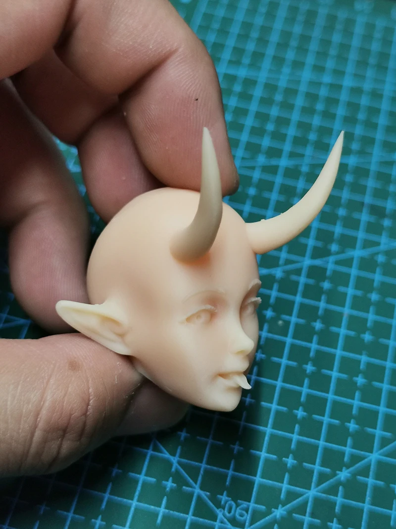1/6 масштаб привидение девушка Неокрашенная голова модель язык Out Asquint Eyes для 12