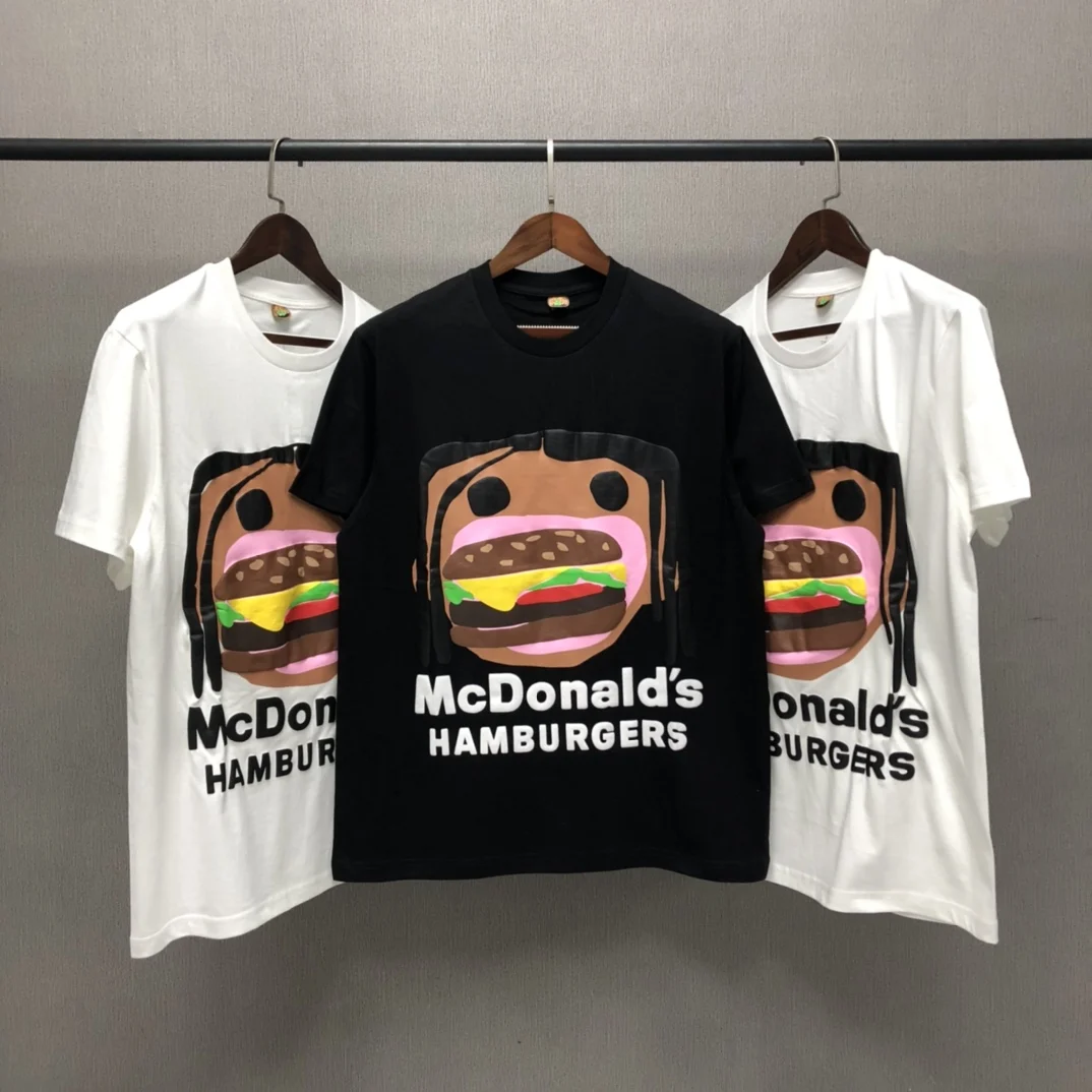 

Fashion high street CPFM Travis Scott McDonald TS McDonald's tripartite joint comic burger print T-shirt