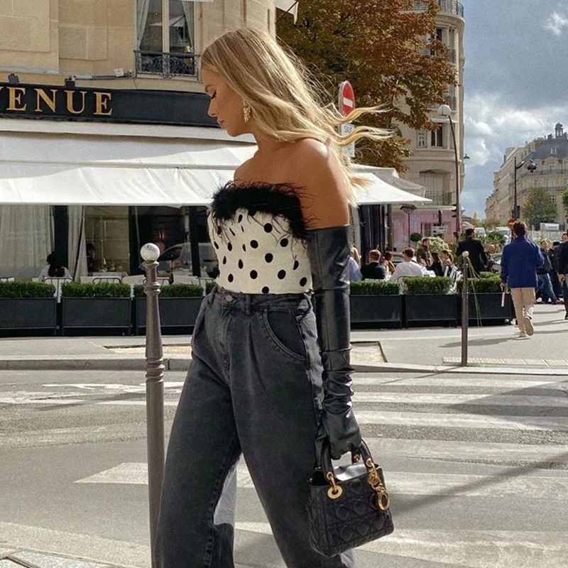 Женские топы Сексуальный Топ без бретелек бандо летние в горошек с перьями белые