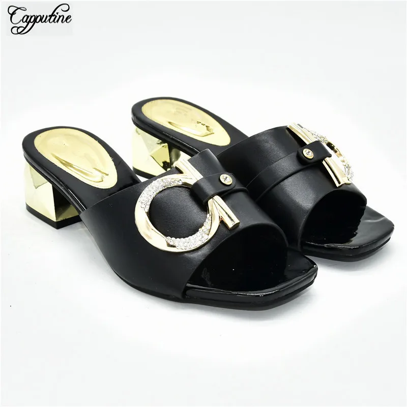 

Оптовая цена; черные женские вечерние туфли-лодочки на высоком каблуке в африканском стиле; 88-18; высота каблука 5,5 см