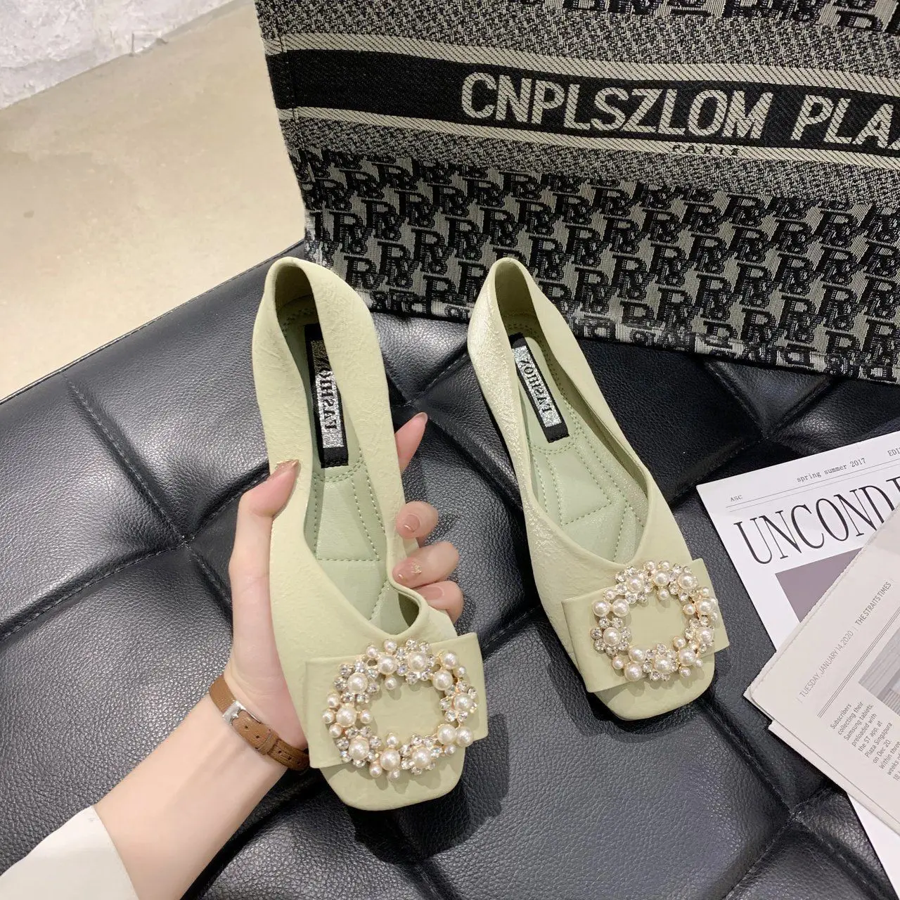 

Square Toe Fashion Casual Summer Shoes Elegant Comfortable Ladies Fashion Flats Leisure Pearl Beading Female Flat Shoes Women