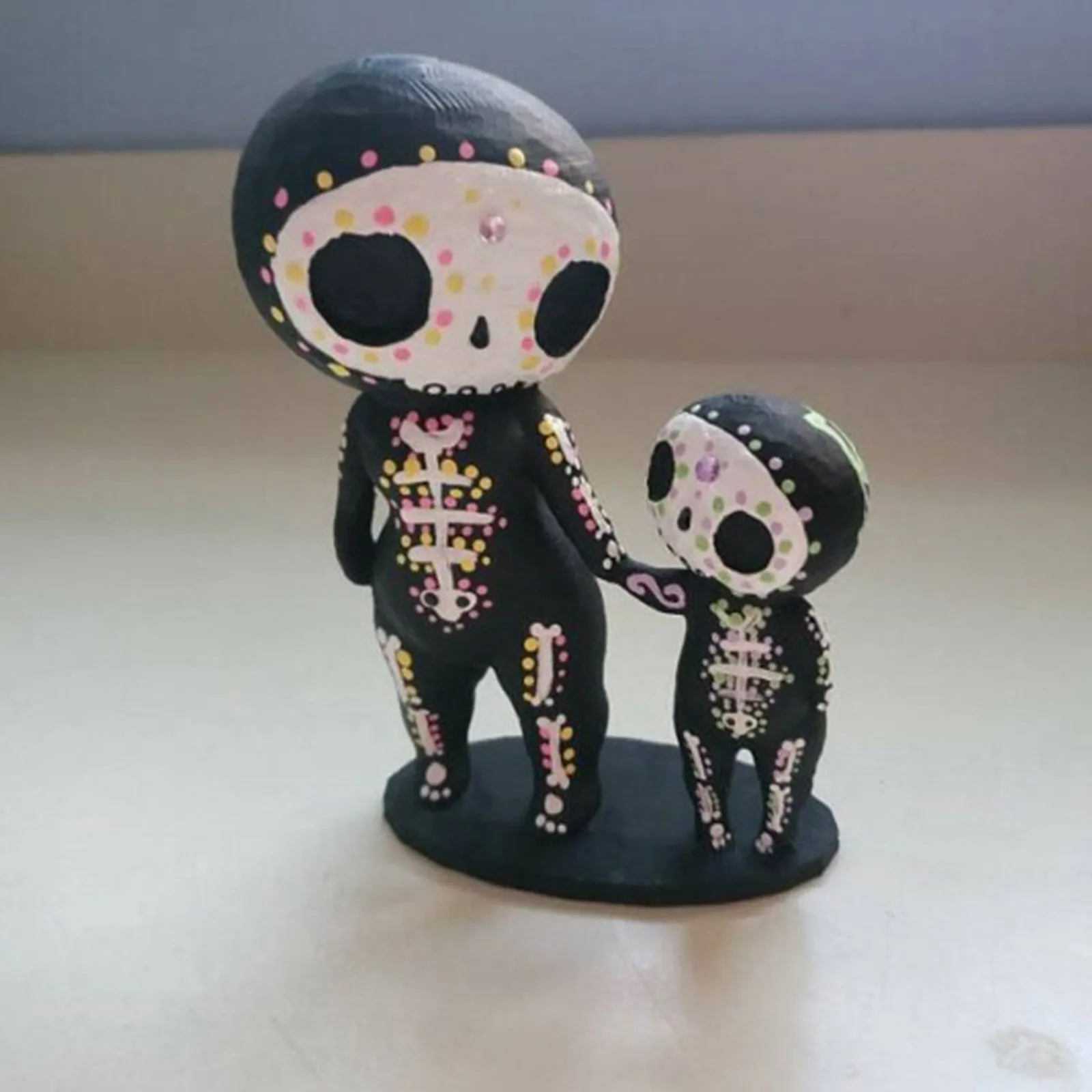 

Figurines Statue Crafts Skull Resin Sugar Couple Hold Hands Ornament Boyfriend Gift Office Living Room Decoration