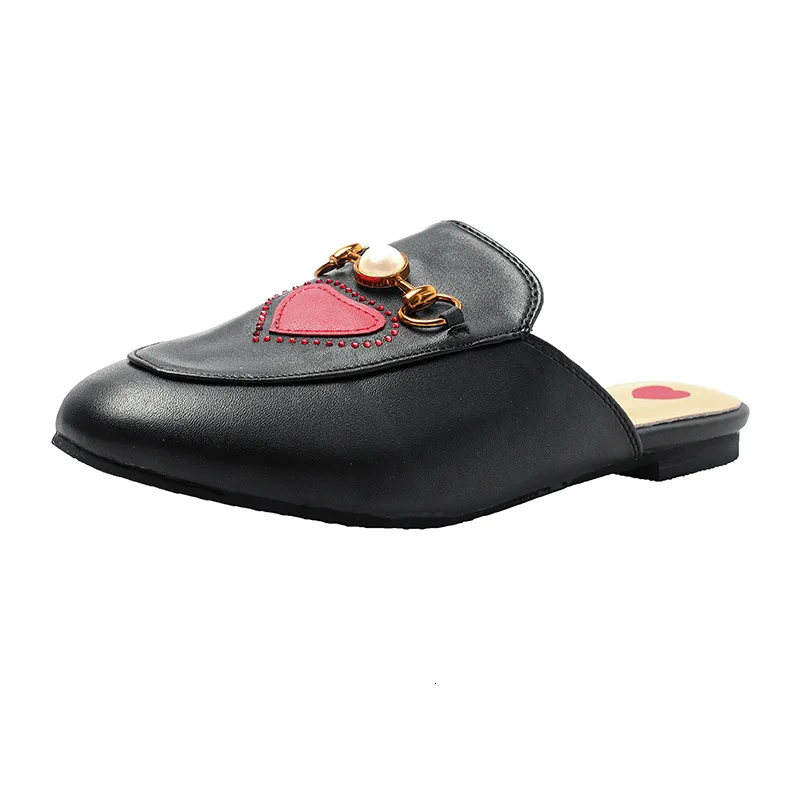 Новинка 2019 года Летняя обувь женская тапочки в форме сердца сандалии на плоской