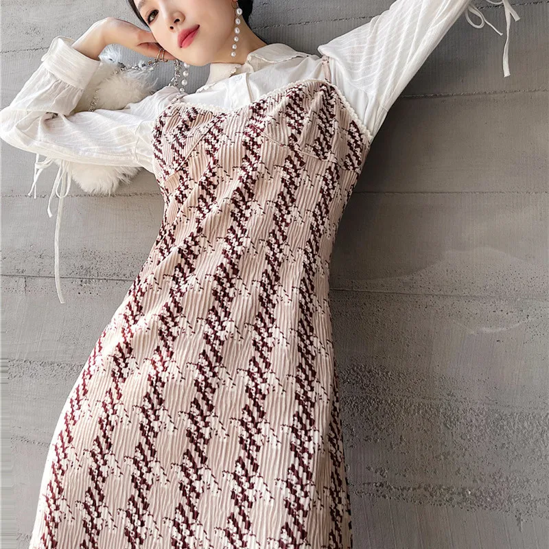 

Women Summer Slim Fashion Vintage Spaghetti Strap Dress Female High Street Lace Dresses Ladies Brand Casual Split Vestidos ML34