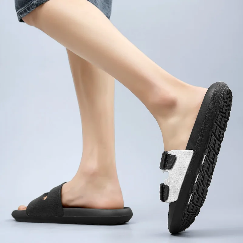 

2021 Hot Sale Mens Slippers Outdoor Buckle Strap Men Fashion House Slippers Rubber Bottom Man Walking Shoes Size 39-44