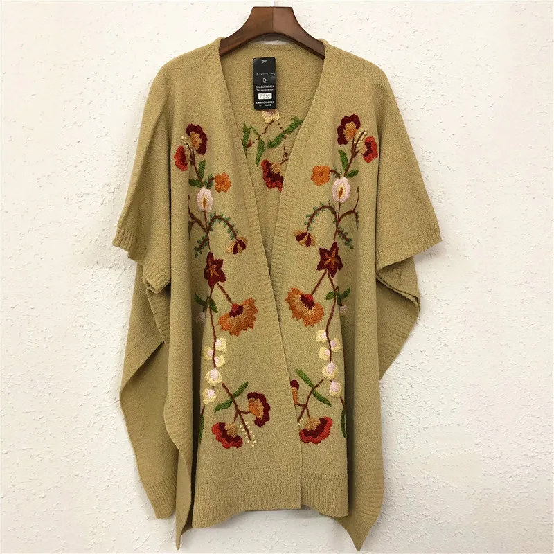 

LYNETTE'S CHINOISERIE Spring Autumn New Arrivals Women Vintage Flower Embroidery Knitted Wrap Sweaters