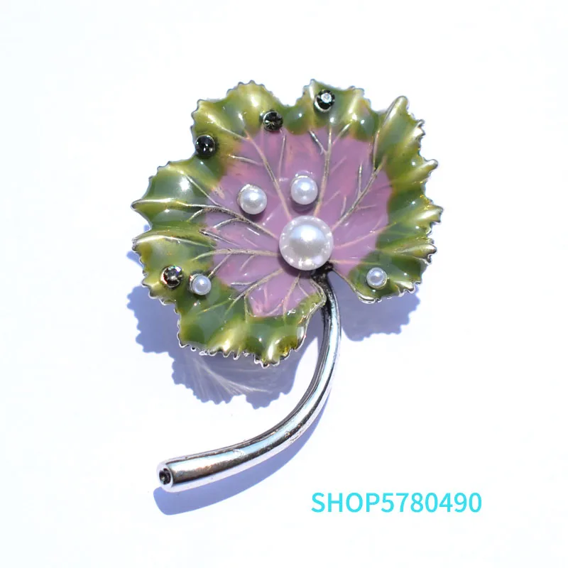 Модные ювелирные изделия эмалированные броши в виде листа лотоса для женщин