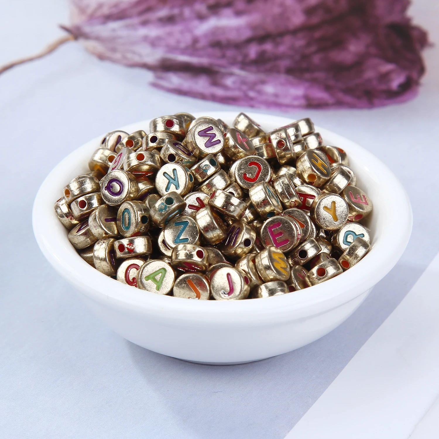 200 шт. розовое золото письмо круглые акриловые бусины с алфавитом для