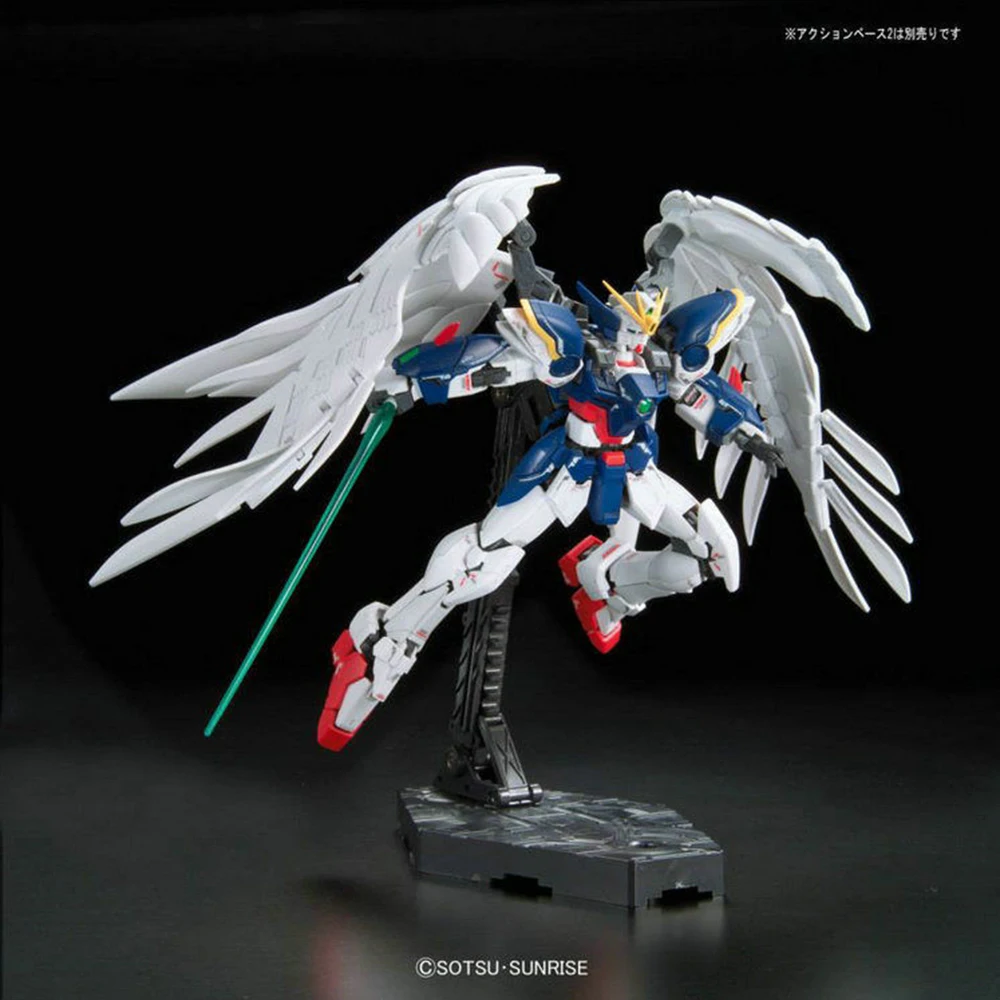 В наличии BANDAI RG 17 1/144 XXXG-00W0 WING ZERO W-Gundam Zero Custom Gundam Сборная модель экшн-фигурка