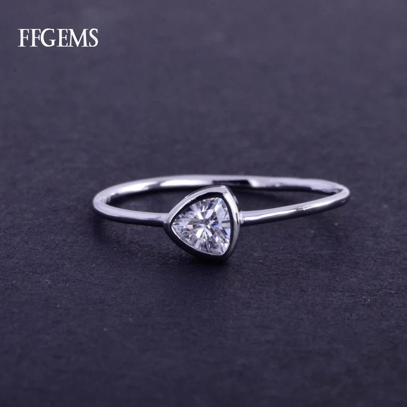 Женское кольцо из серебра с муассанитом 0 5 карат 10 к|Кольца| |