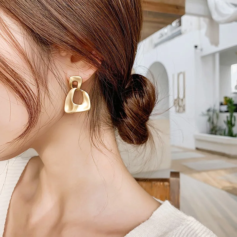 Женские винтажные серьги неправильной формы большие металлические золотого